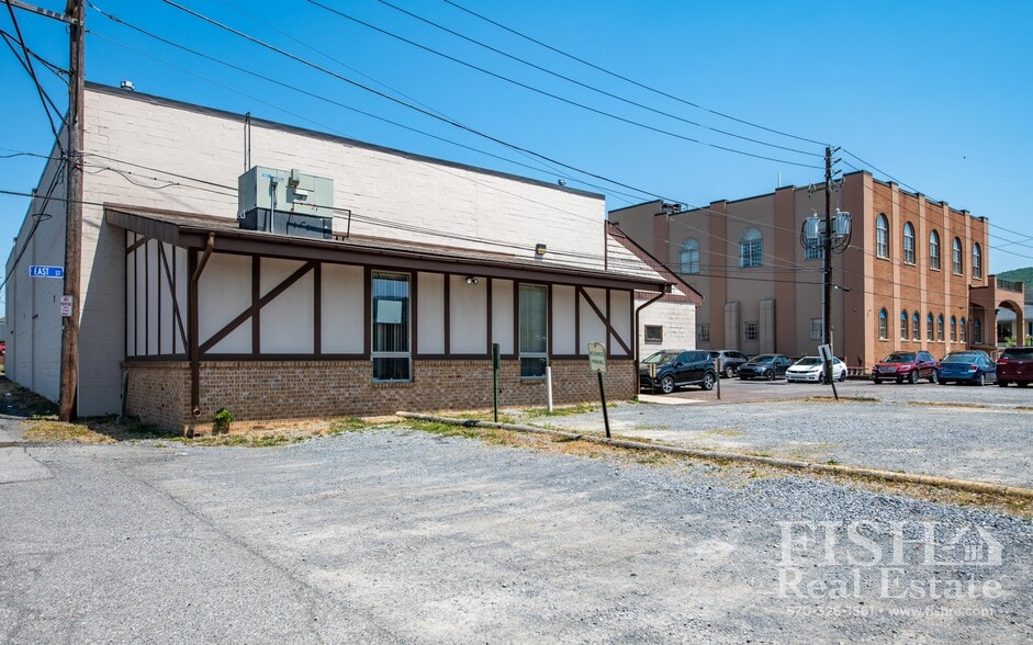 227 Academy St, Williamsport, PA for sale - Building Photo - Image 3 of 16
