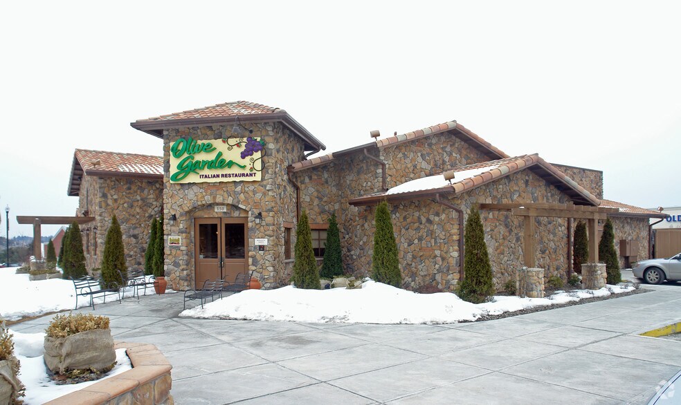 150 Shops Way, Biddeford, ME for sale - Primary Photo - Image 1 of 1