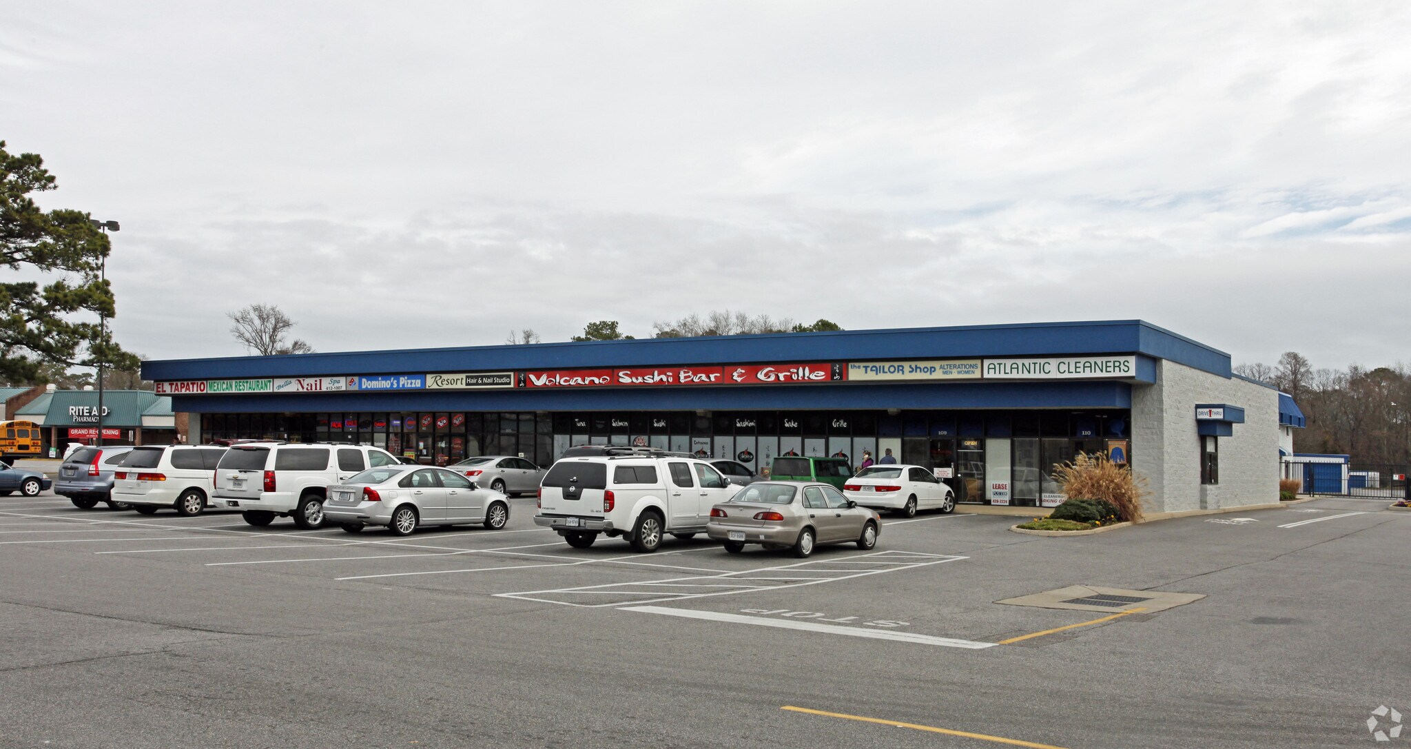 1328 N Great Neck Rd, Virginia Beach, VA 23454