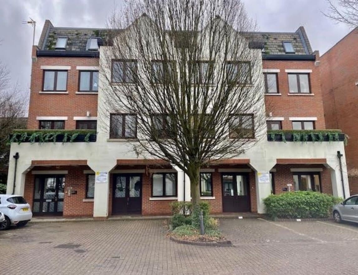 Lincoln Rd, High Wycombe for sale Primary Photo- Image 1 of 1