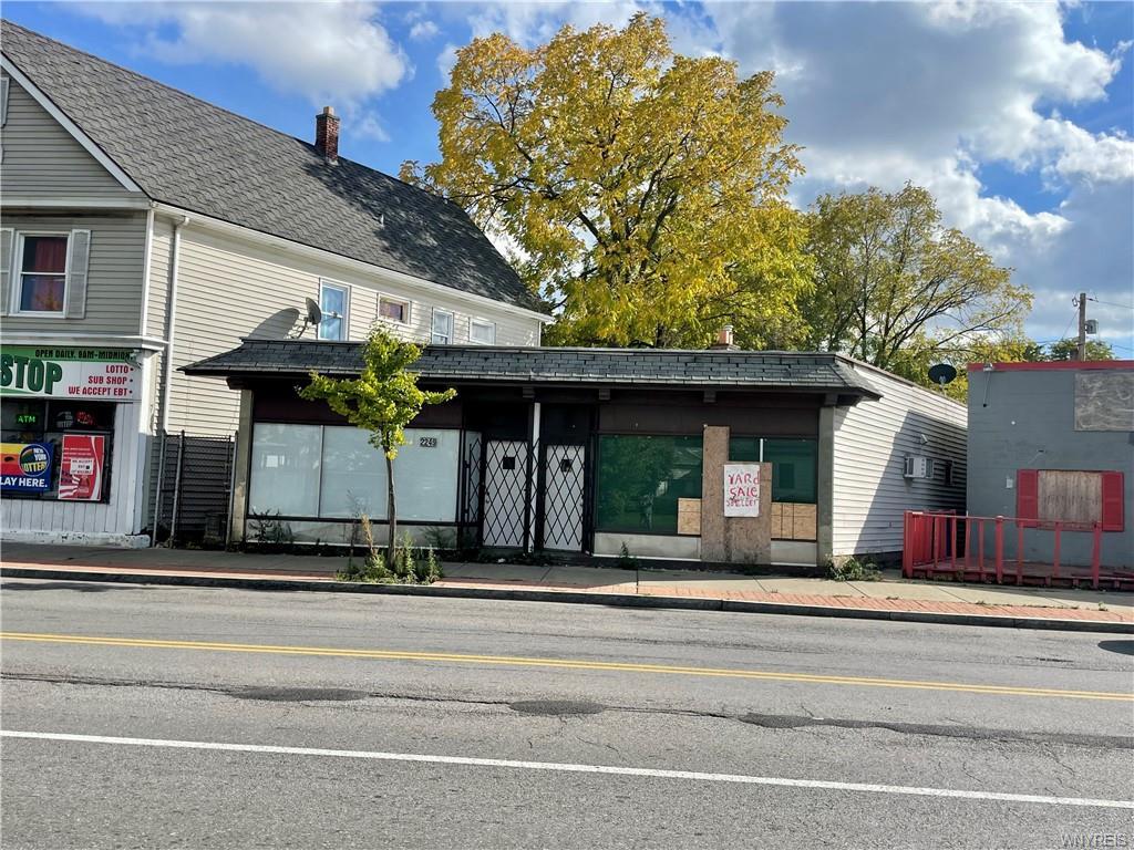 2249 Genesee St, Buffalo, NY for sale Primary Photo- Image 1 of 1