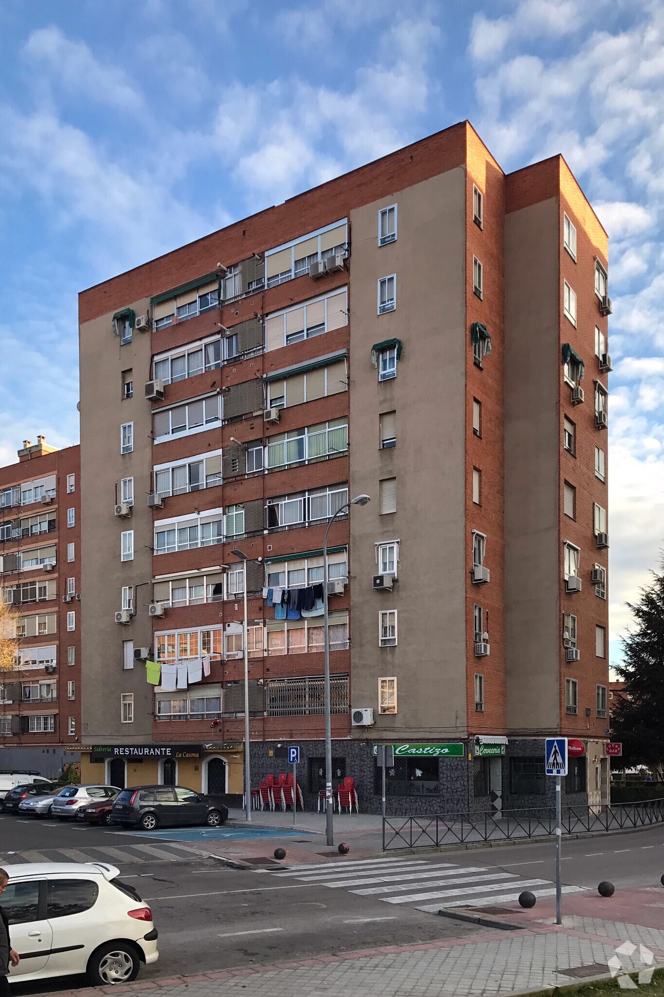 Calle Canarias, 6, Fuenlabrada, Madrid for sale Primary Photo- Image 1 of 2