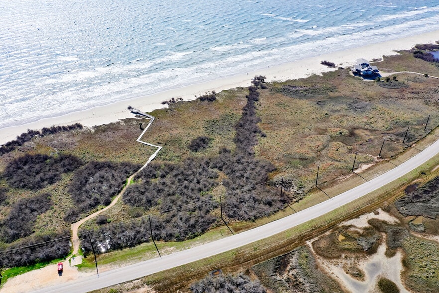 12119 Bluewater Hwy, Freeport, TX for sale - Building Photo - Image 3 of 26