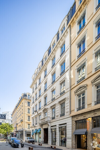 1 Rue Des Quatre Chapeaux, Lyon for lease - Building Photo - Image 3 of 13