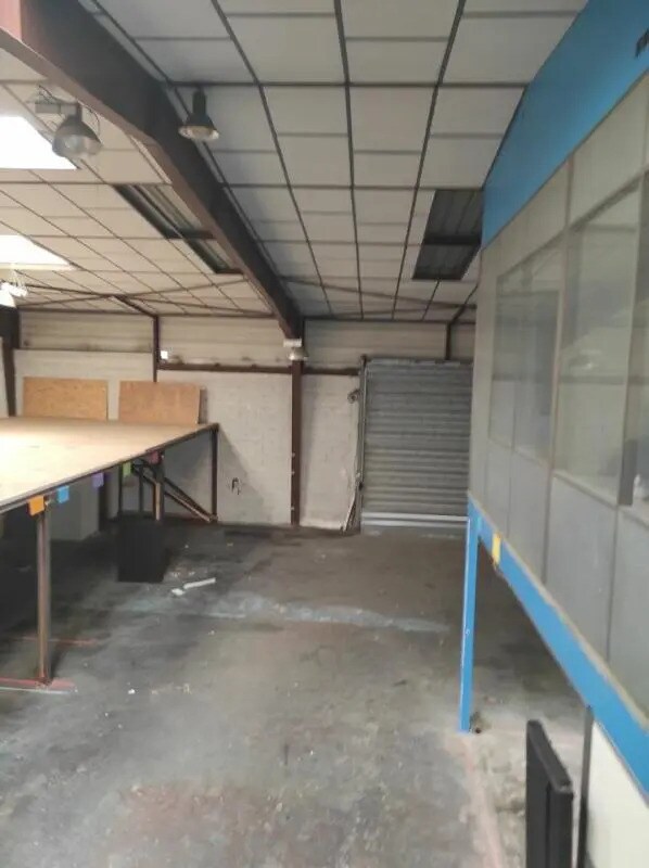 Industrial in Vitrolles for lease Interior Photo- Image 1 of 5