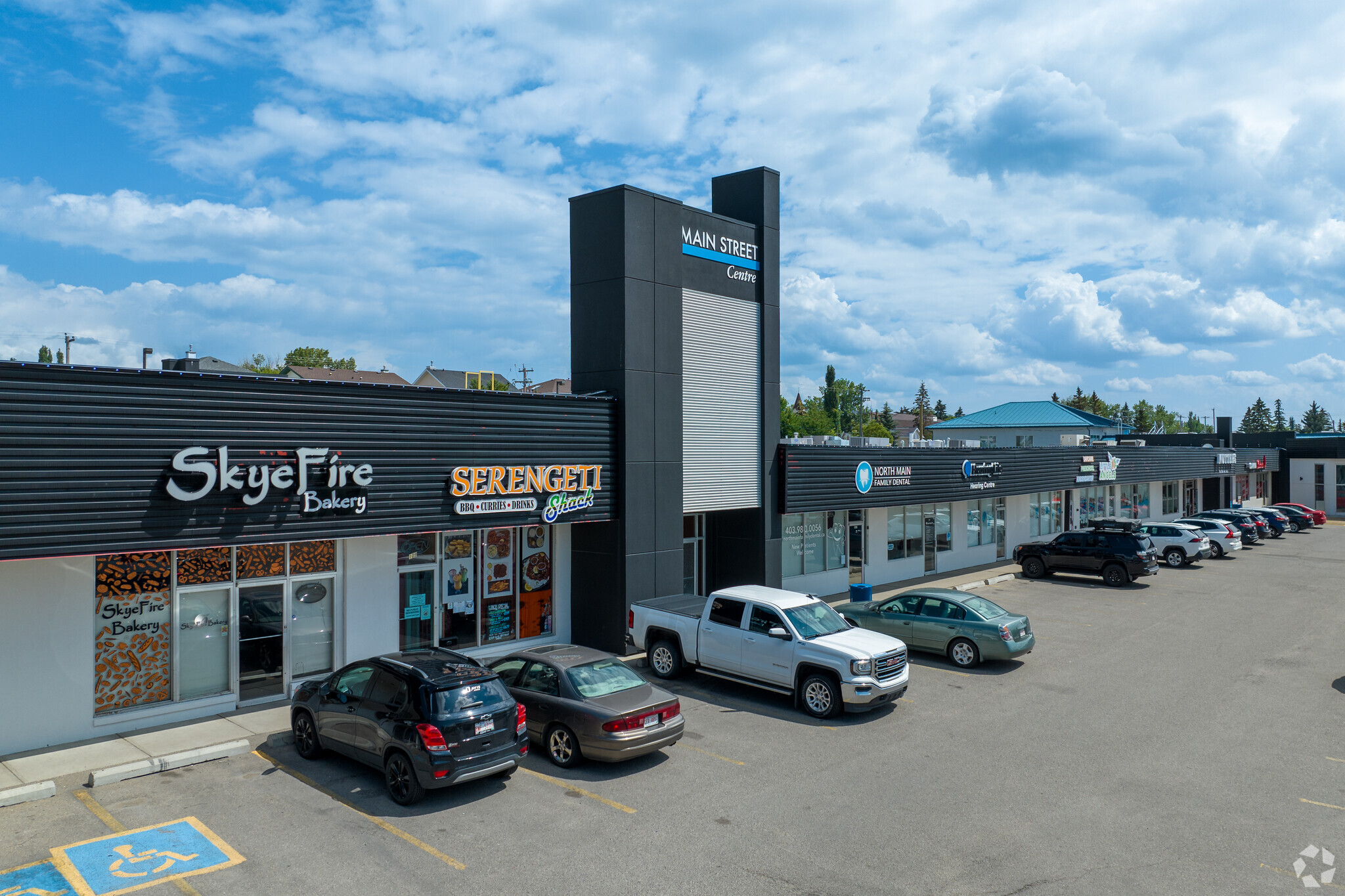 400 Main St NE, Airdrie, AB for lease Building Photo- Image 1 of 11