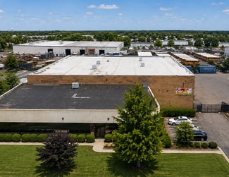 More details for 241 Skip Ln, Bay Shore, NY - Industrial for Sale