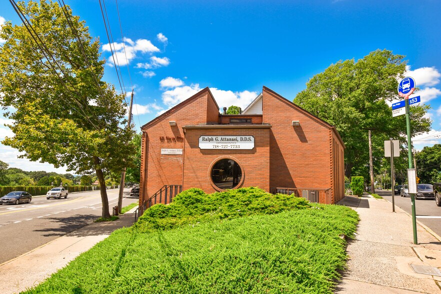 821 Clove Rd, Staten Island, NY for sale - Building Photo - Image 1 of 1