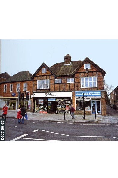 High St, Haslemere for lease - Primary Photo - Image 1 of 2