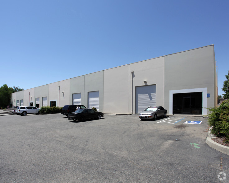 1140 Tara Ct, Rocklin, CA for lease - Primary Photo - Image 1 of 6