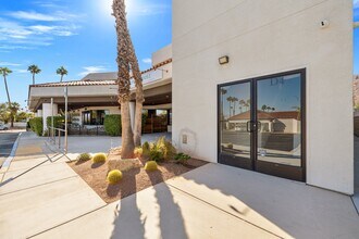 2500-2520 N Palm Canyon Dr, Palm Springs, CA for lease Building Photo- Image 2 of 16