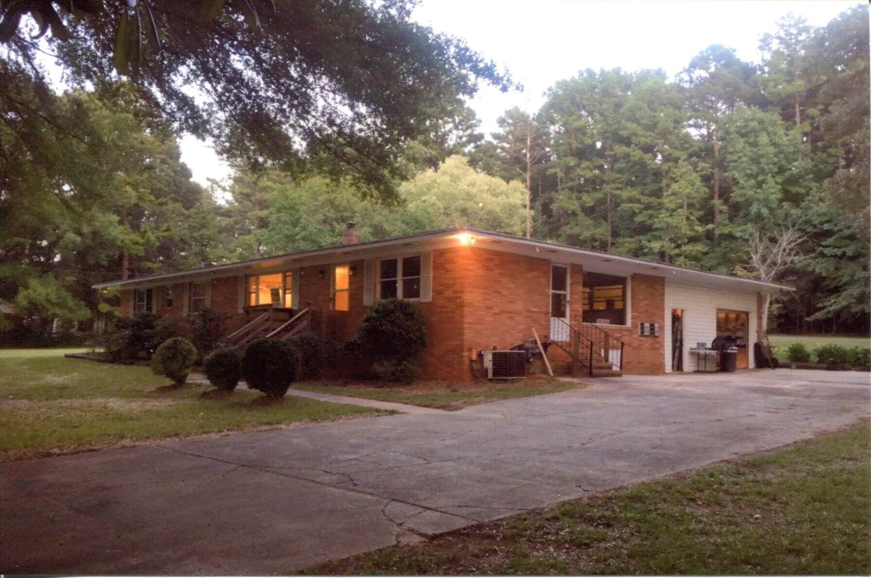 1300 Four Lakes Dr, Matthews, NC for sale Primary Photo- Image 1 of 1