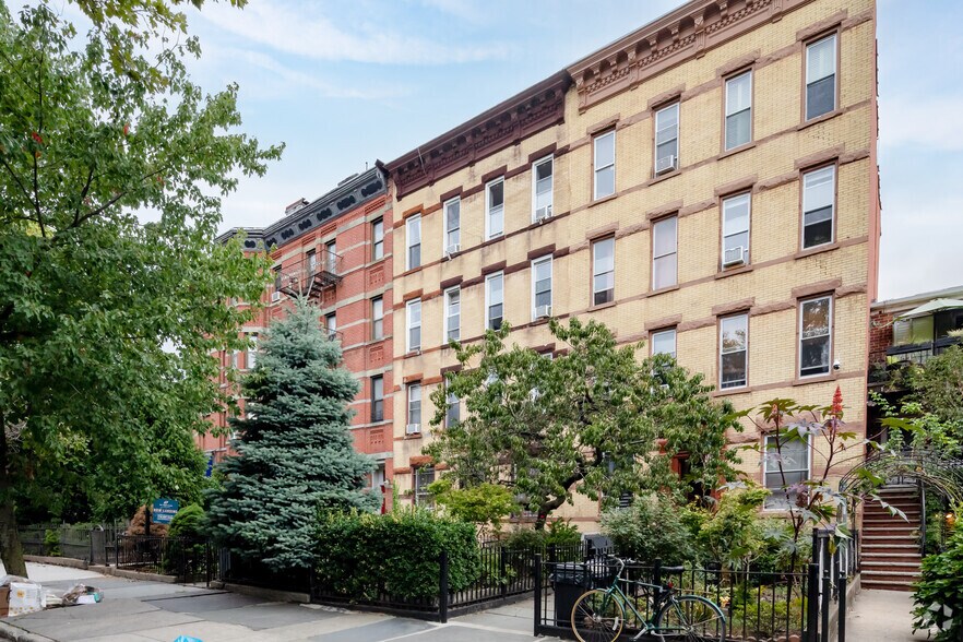 103 3rd Pl, Brooklyn, NY for sale - Building Photo - Image 1 of 1