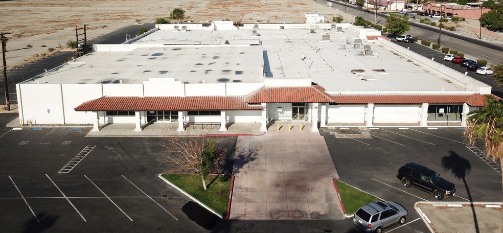 44105 Jackson St, Indio, CA for lease - Building Photo - Image 2 of 4