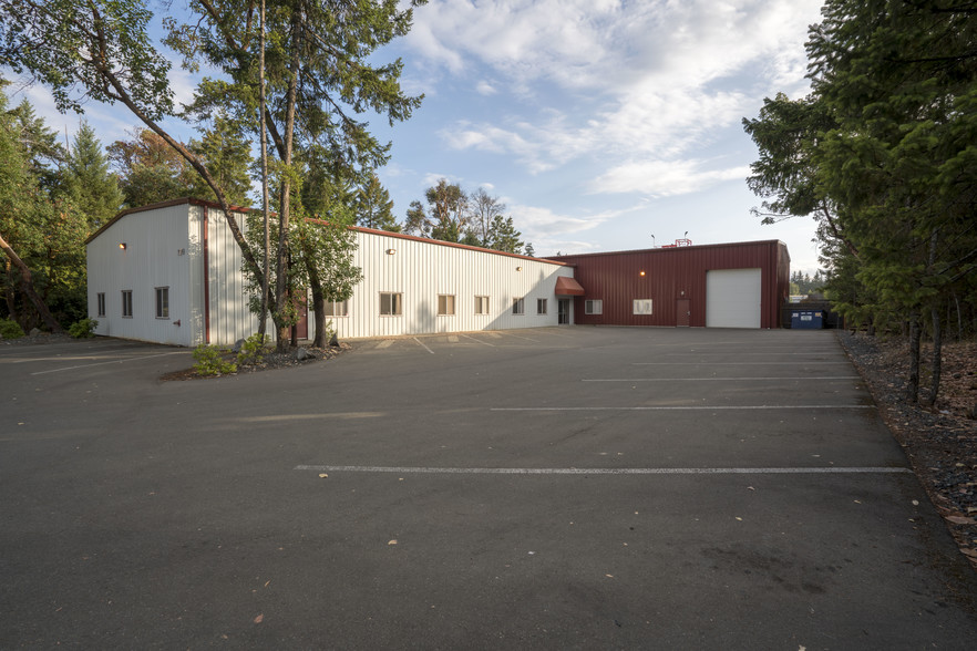 1150 Industrial Way, Parksville, BC for sale - Building Photo - Image 1 of 1