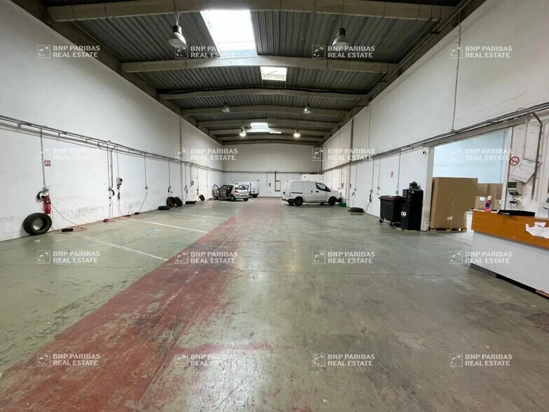 Flex in Valenton for lease - Interior Photo - Image 2 of 6