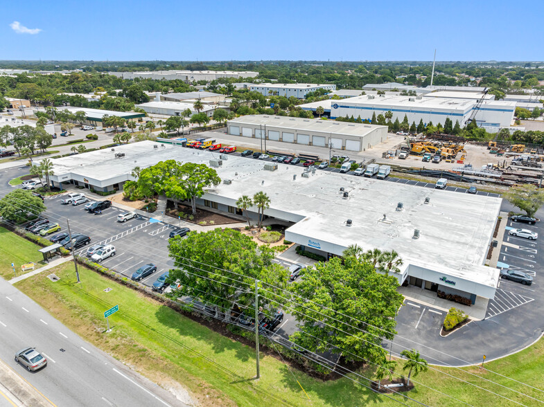 12345 Starkey Rd, Largo, FL for lease - Building Photo - Image 3 of 4