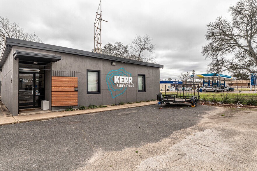 409 N Texas Ave, Bryan, TX for sale - Building Photo - Image 1 of 1