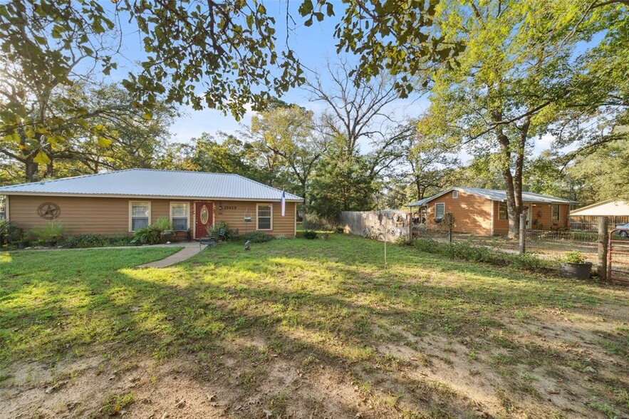 15429 Rabon Chapel Rd, Montgomery, TX for sale - Building Photo - Image 3 of 31