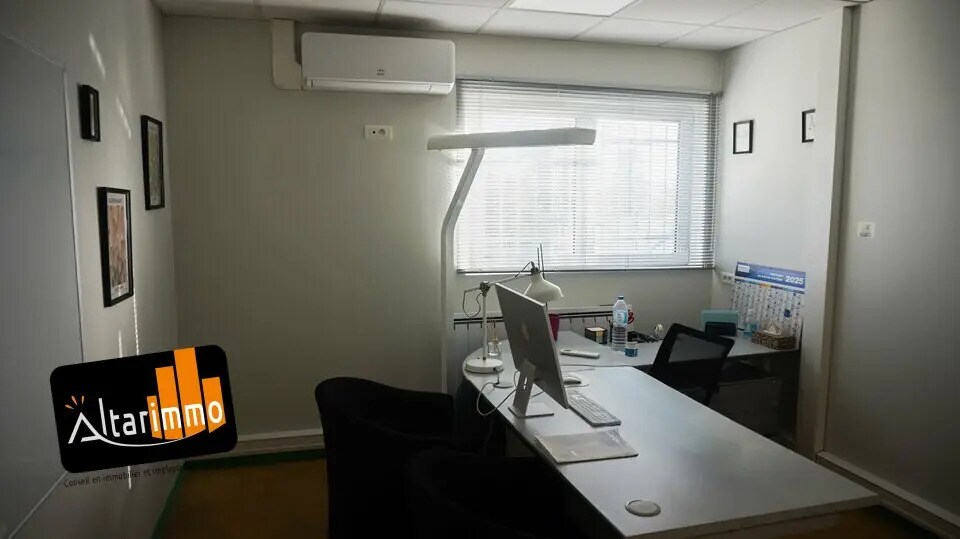 Flex in Les Villages Vovéens for lease - Building Photo - Image 3 of 5