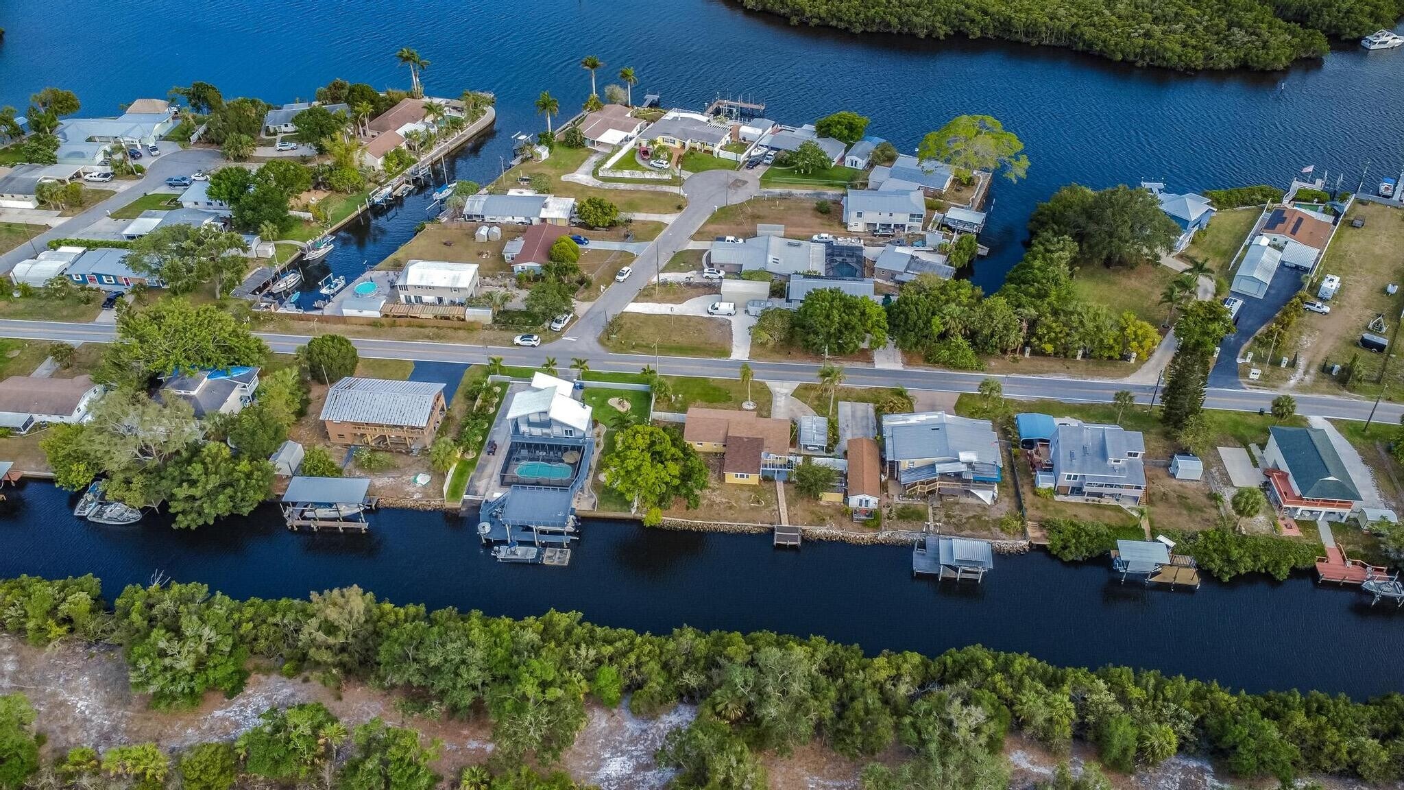 3225 W Shell Point Rd, Ruskin, FL 33570 Multifamily for Sale