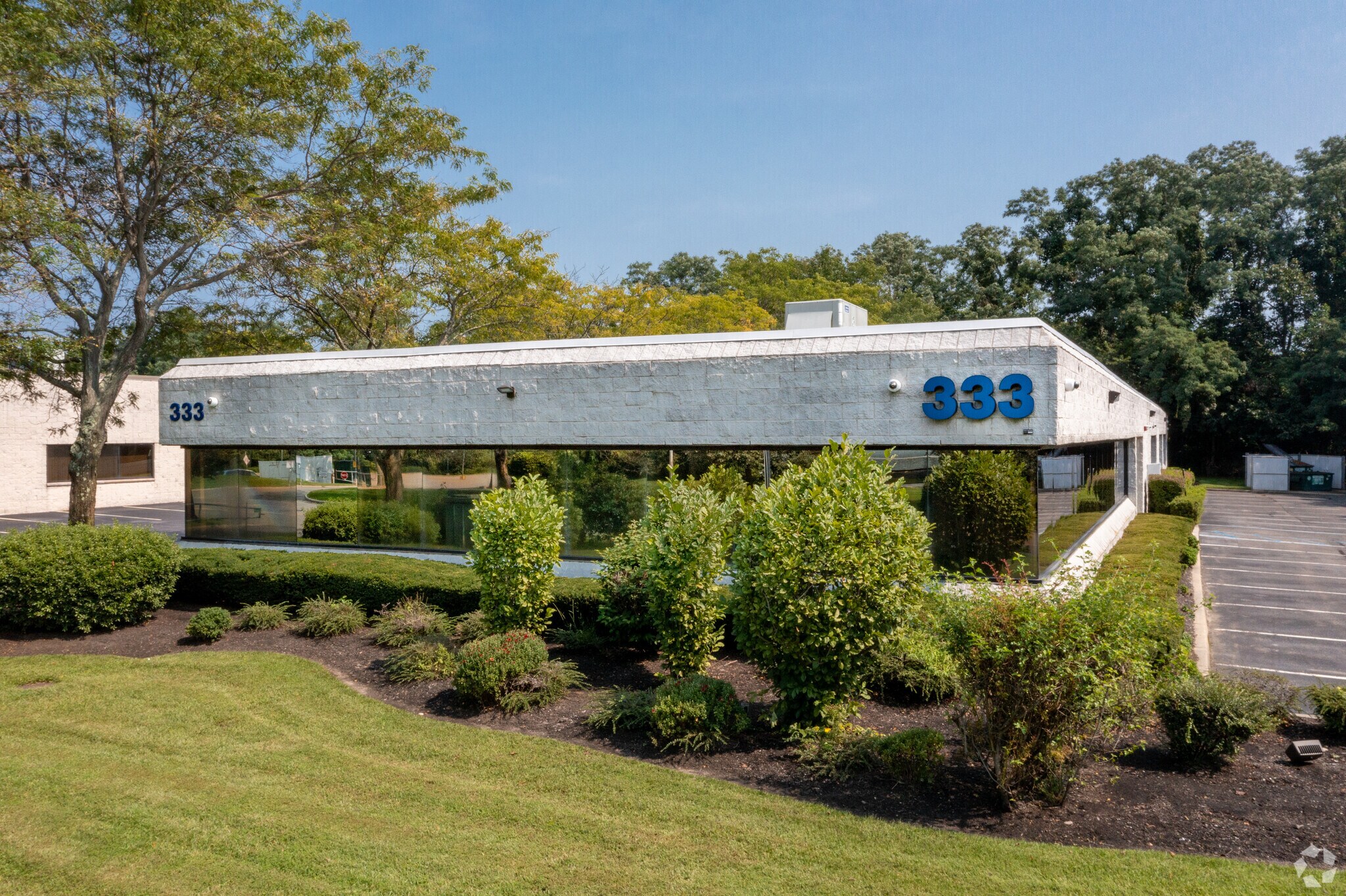 333 Marcus Blvd, Hauppauge, NY for sale Building Photo- Image 1 of 1