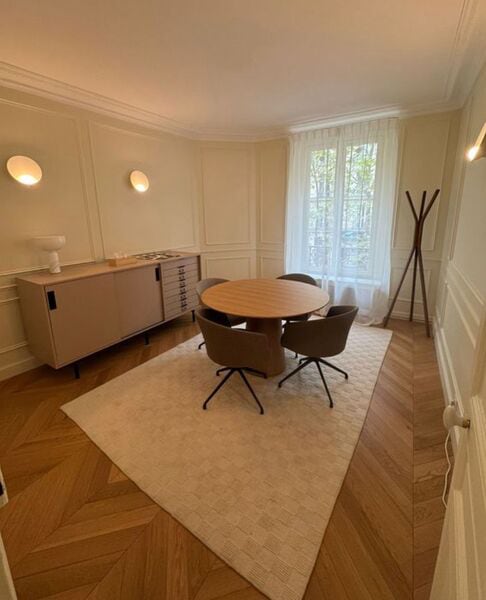 31 Rue Faidherbe, Paris for lease Interior Photo- Image 1 of 11