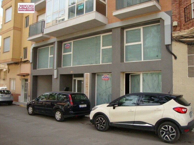 Retail in Benifaió, Valencia for lease - Building Photo - Image 2 of 6