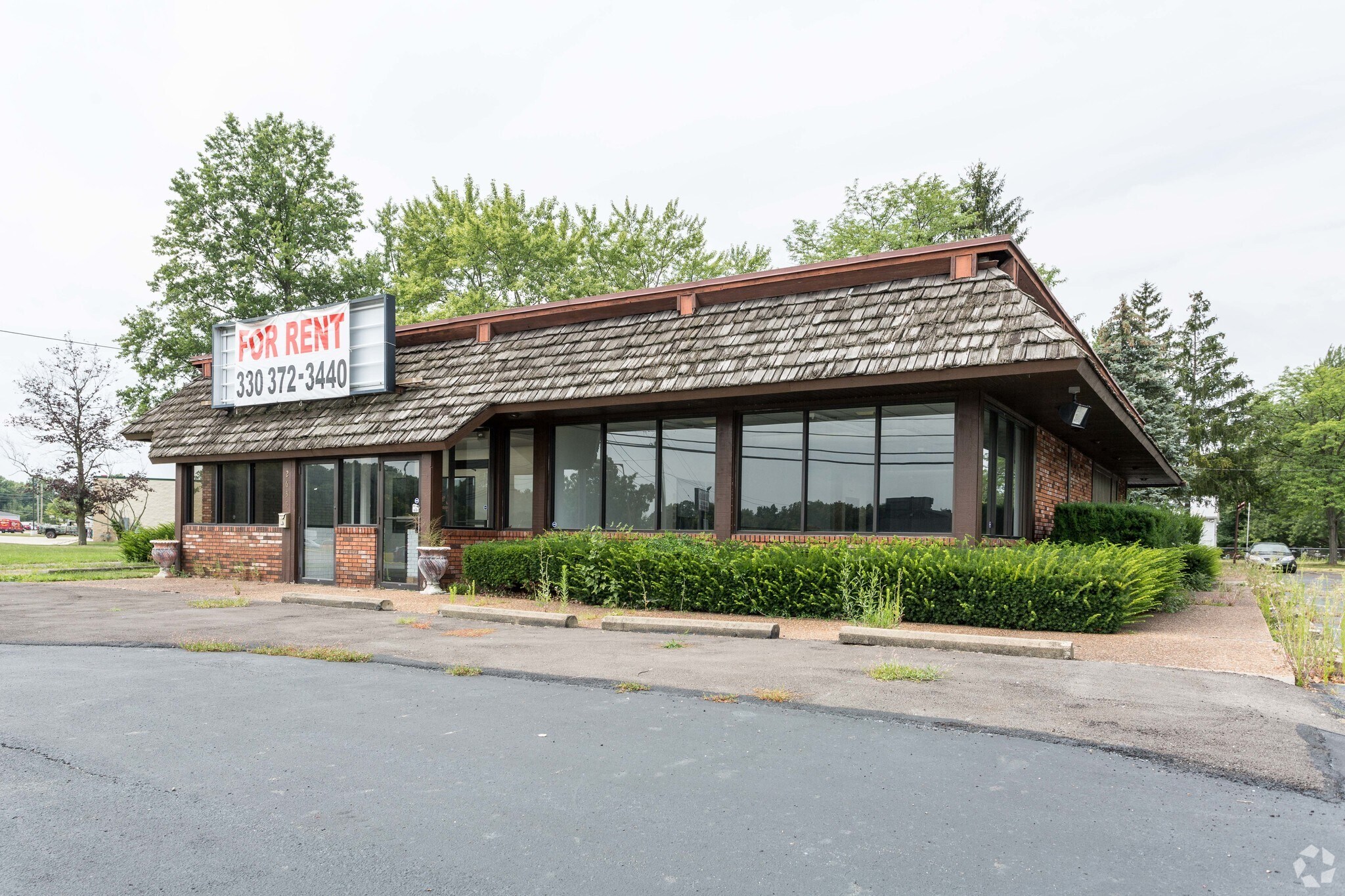 2635 Elm Rd NE, Warren, OH for sale Primary Photo- Image 1 of 1