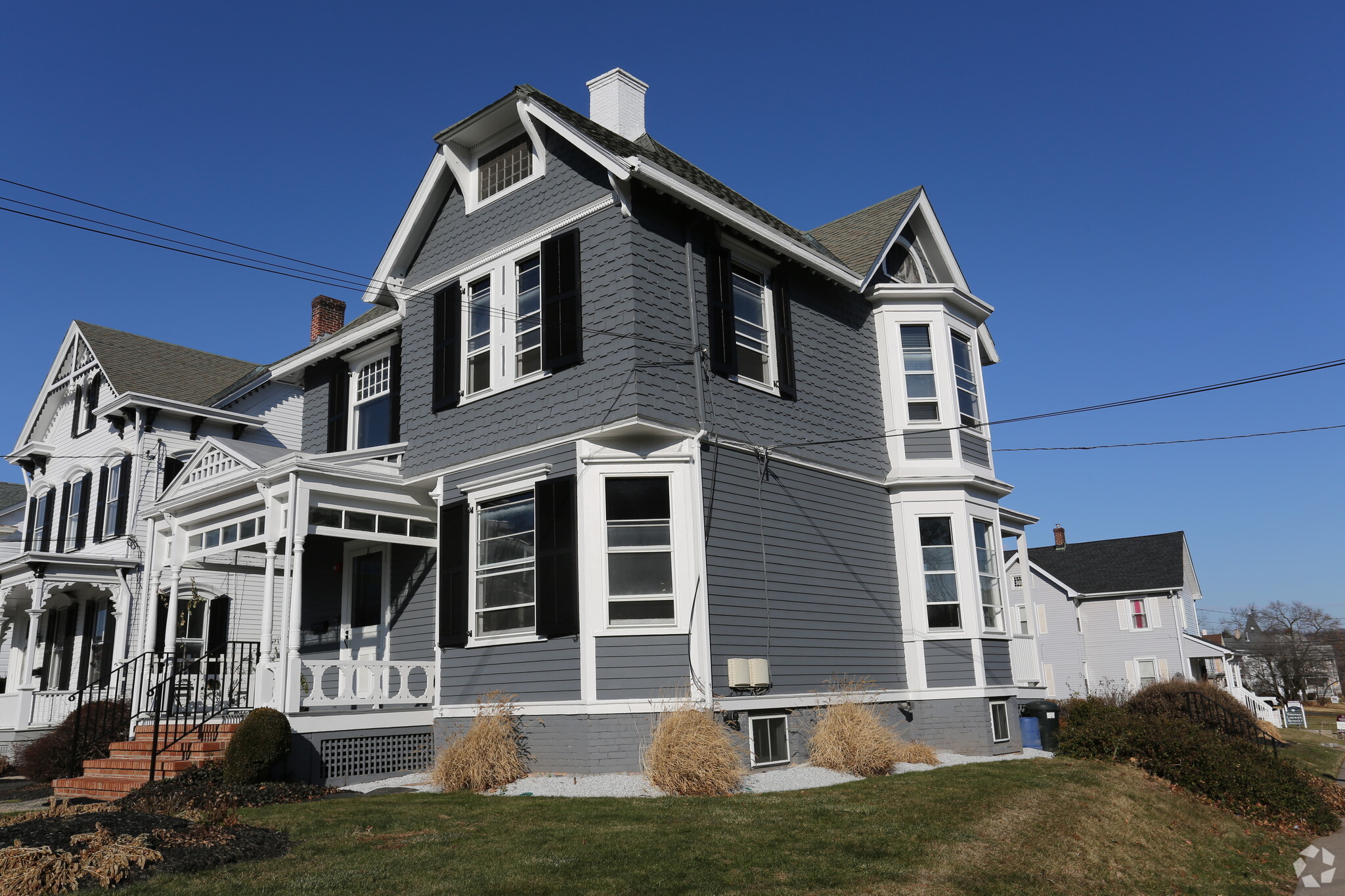 33 E High St, Somerville, NJ 08876