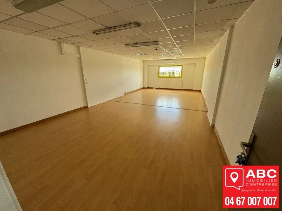 Location Bureaux 50 m² - Photo 1