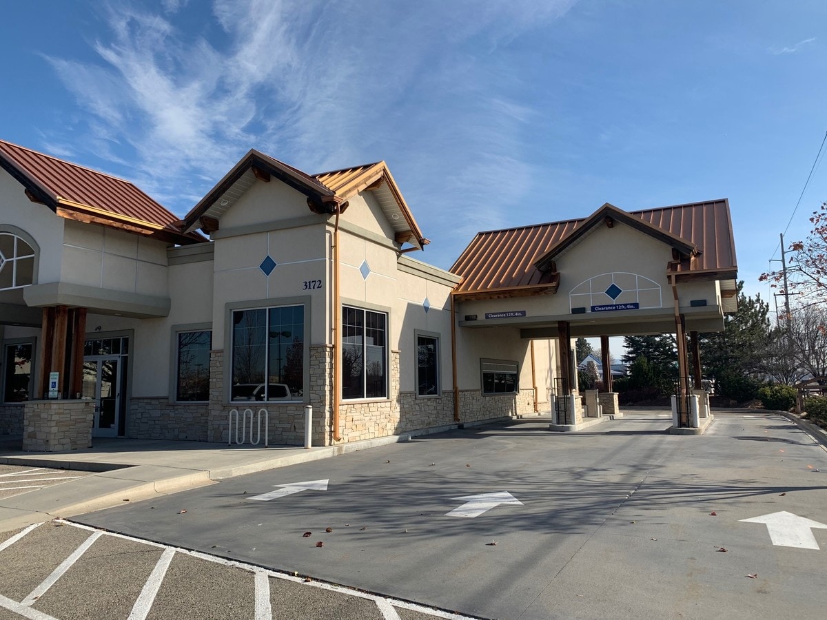 3172 E State St, Eagle, ID 83616