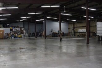 237 Memorial Dr, Springfield, MA for lease Interior Photo- Image 2 of 7