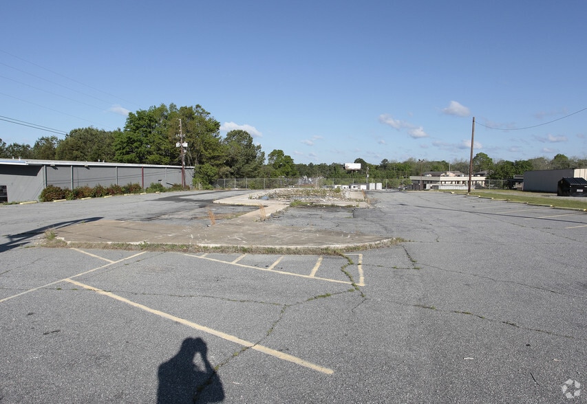 5371 Veterans Pky, Columbus, GA for sale - Building Photo - Image 3 of 3