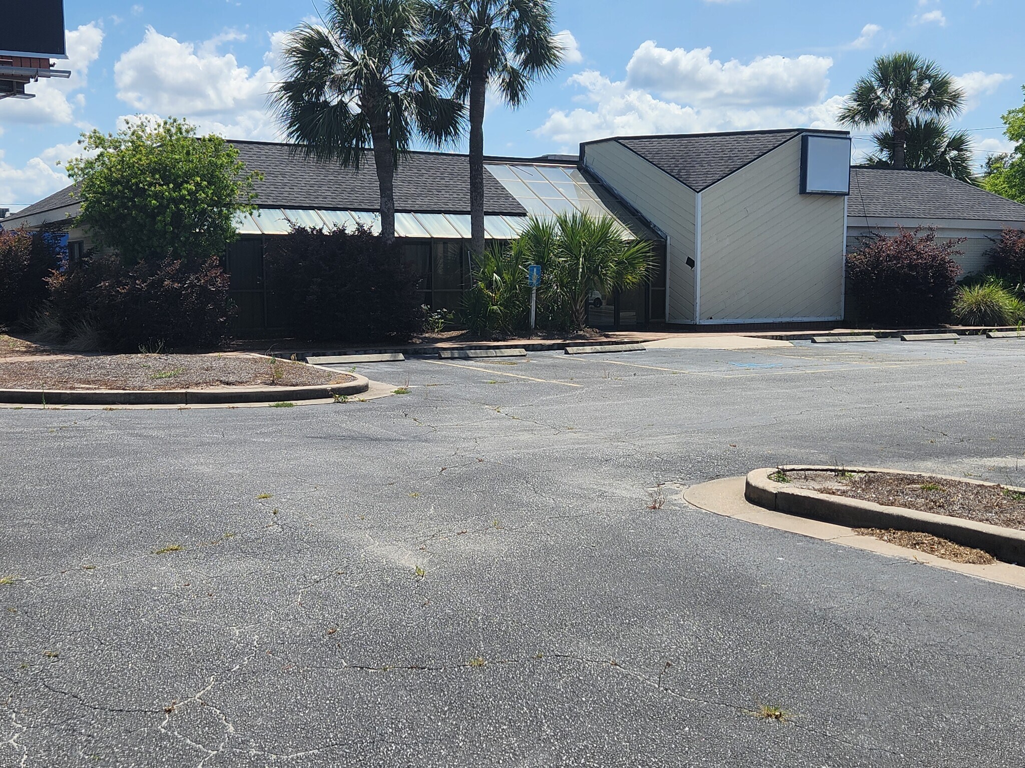 2723 Glynn Ave, Brunswick, GA 31520