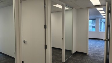 409 Granville St, Vancouver, BC for lease Interior Photo- Image 2 of 4