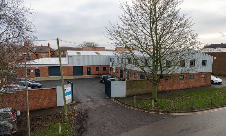 30 Wall Ln, Nantwich for sale - Primary Photo - Image 1 of 1