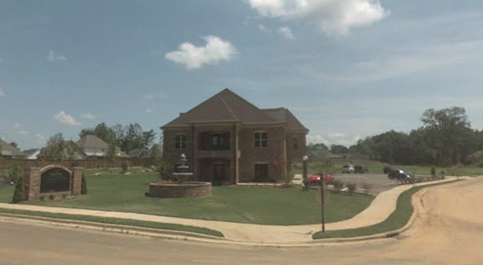 1288 Byhalia Rd, Hernando, MS for sale - Primary Photo - Image 1 of 1