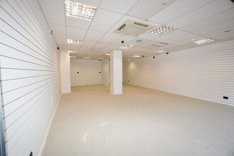 26 Murray Pl, Stirling for lease Interior Photo- Image 2 of 5