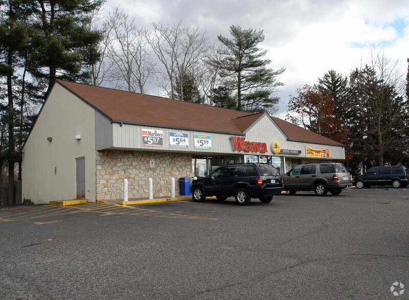Vacant C-store Portfolio portfolio of 6 properties for sale on LoopNet.com - Primary Photo - Image 1 of 5