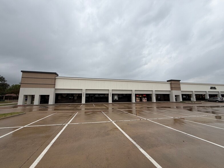 1800-1862 Justin Rd, Highland Village, TX for lease - Building Photo - Image 2 of 5