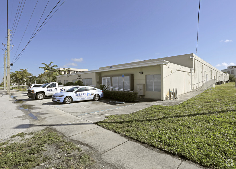 17401 NW 2nd Ave, Miami, FL for sale - Building Photo - Image 2 of 40