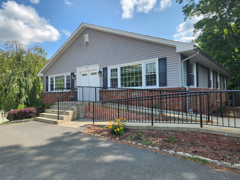 8 Lenape Rd, Andover, NJ for lease - Building Photo - Image 1 of 3