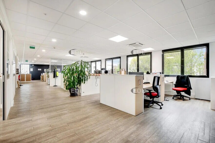 Office in Gentilly for sale - Building Photo - Image 1 of 13