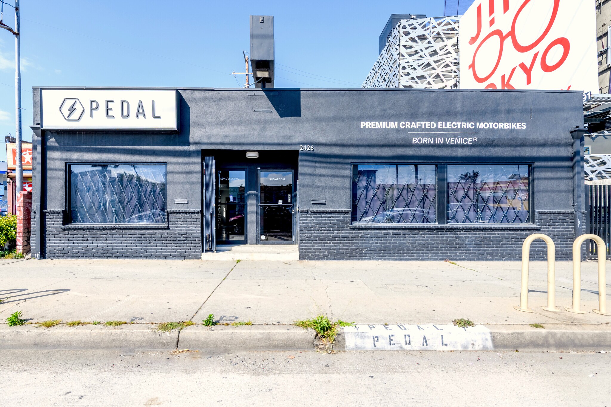 2426 Lincoln Blvd, Venice, CA for lease Building Photo- Image 1 of 15