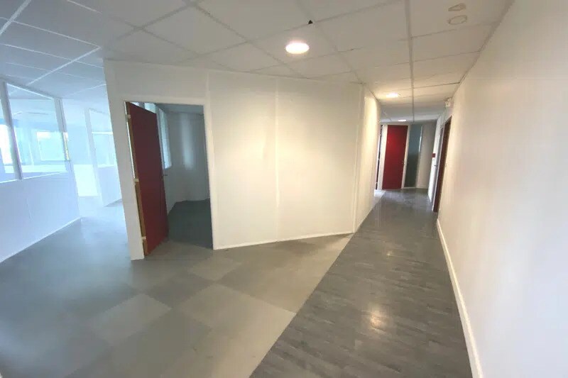 Office in Montpellier for lease - Interior Photo - Image 3 of 8