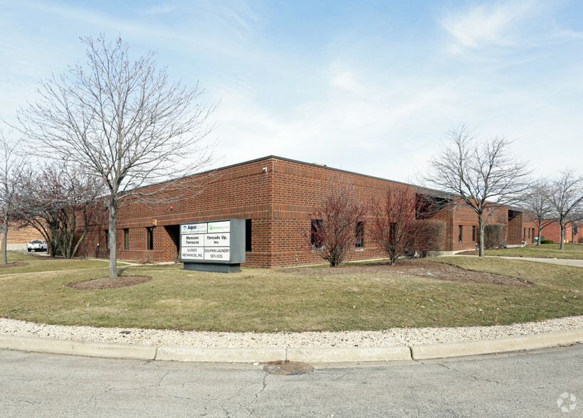 141-145 Bernice Dr, Bensenville, IL for lease - Primary Photo - Image 1 of 8