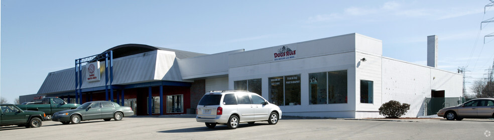 551 Washington St, Weymouth, MA for lease - Building Photo - Image 2 of 5