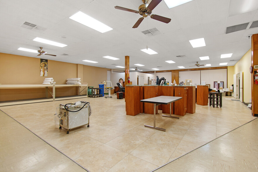 5858 St Augustine Rd, Jacksonville, FL for lease - Building Photo - Image 3 of 29