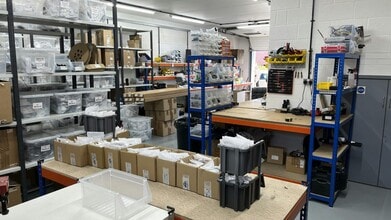 Lower Cape, Warwick for lease Interior Photo- Image 1 of 14